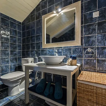 Villa Oliva, In A Serene Location & Private Pool, By Zantewize Akrotiri (Zakynthos)