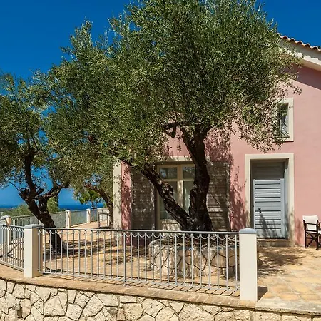 Villa Oliva, In A Serene Location & Private Pool, By Zantewize *